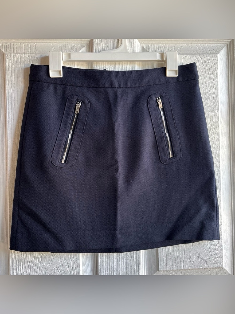 Gap Women's Navy Solid Knit Mini Skirt Zip Pockets Stretch Mid Rise Size 2